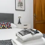 Ybarra By People דירה *