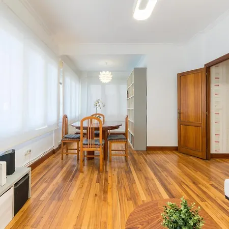 Ybarra By People Apartment